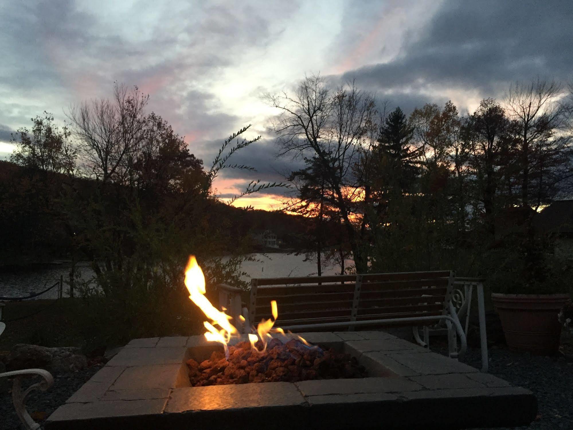 Lake Harmony Inn Extérieur photo